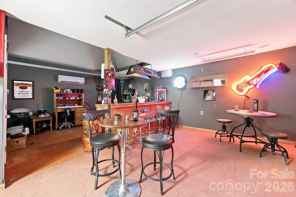 359 Huffstetler Lake Road Dallas, NC 28034