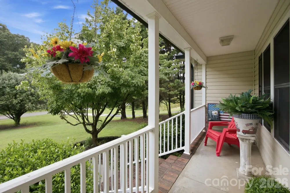 359 Huffstetler Lake Road Dallas, NC 28034