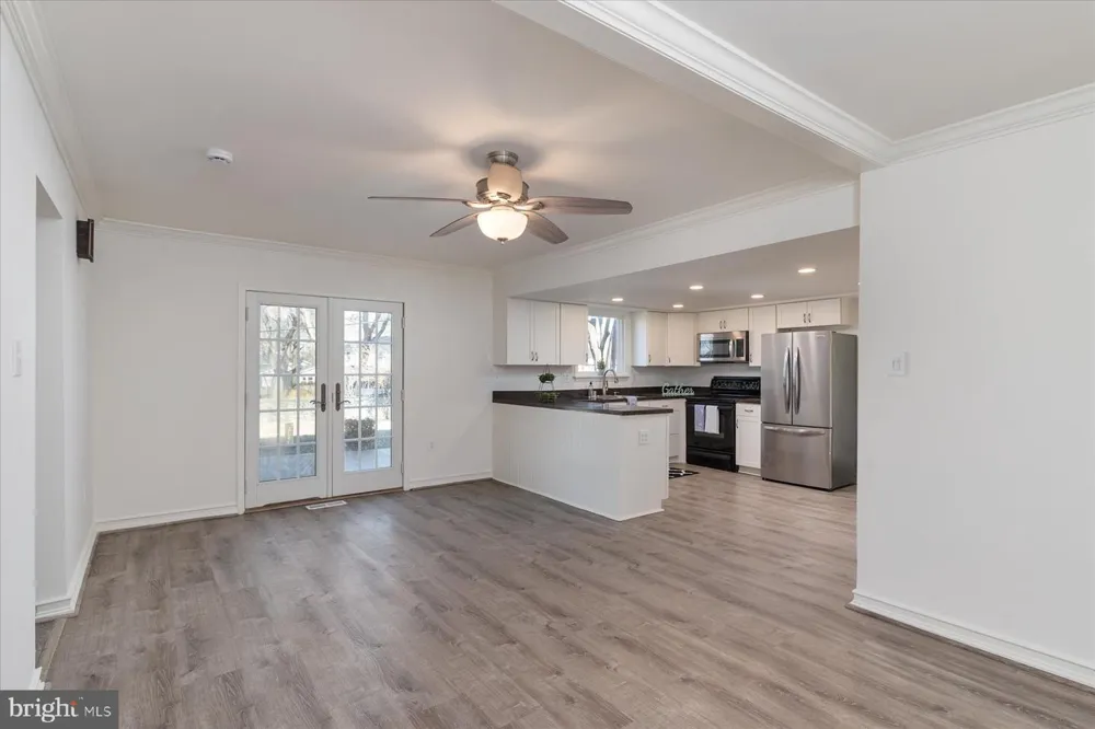 402 S CHERRY GROVE AVENUE Annapolis, MD 21401