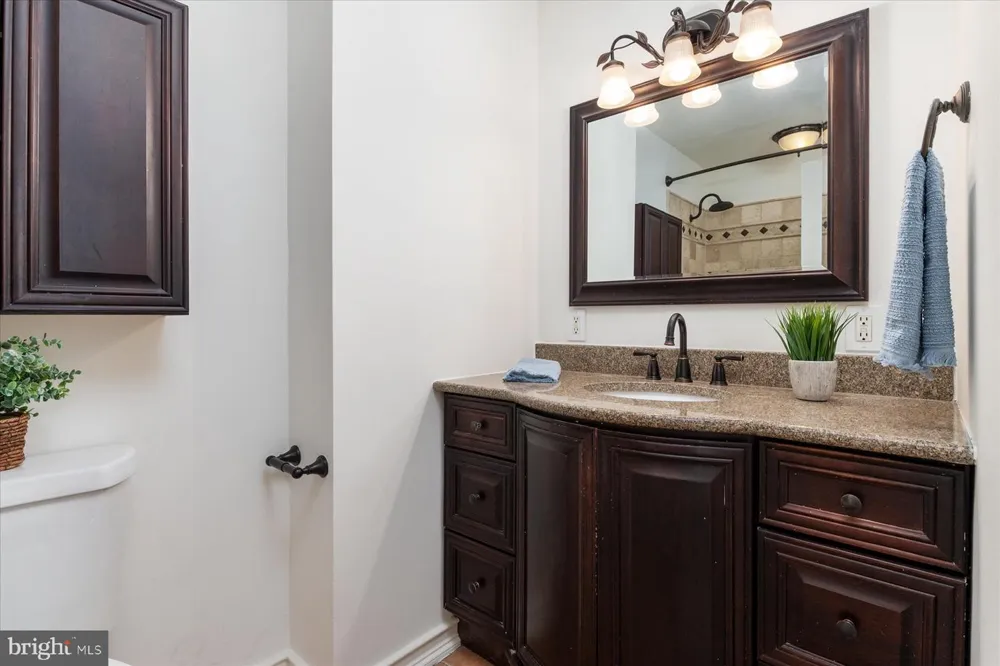 402 S CHERRY GROVE AVENUE Annapolis, MD 21401