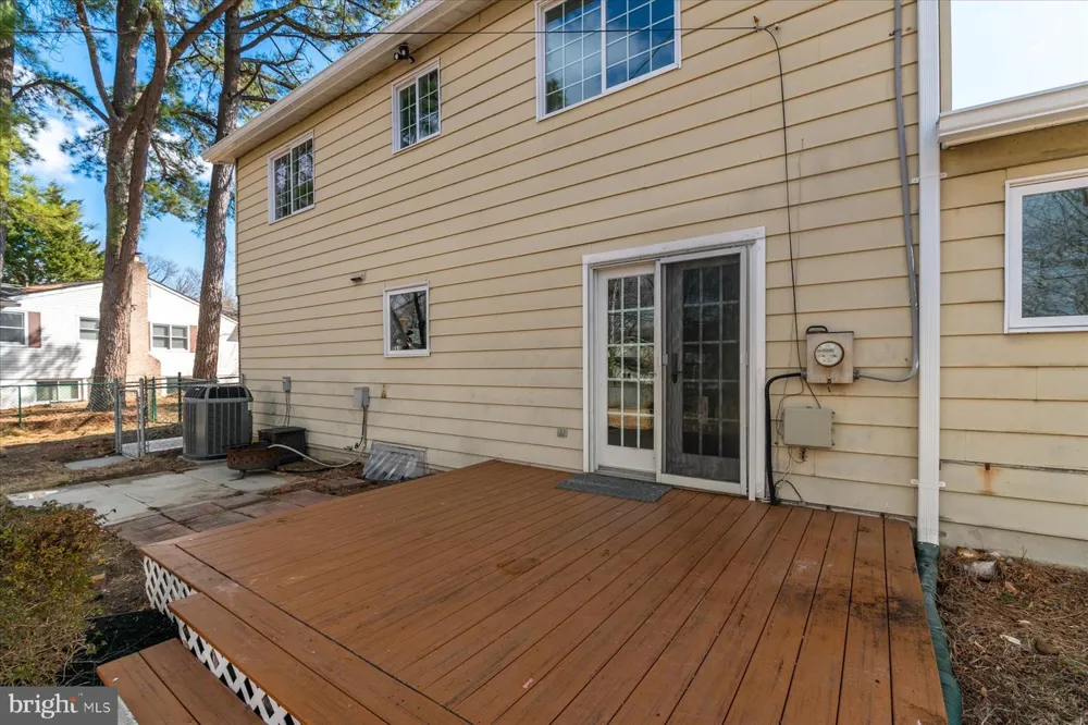 402 S CHERRY GROVE AVENUE Annapolis, MD 21401