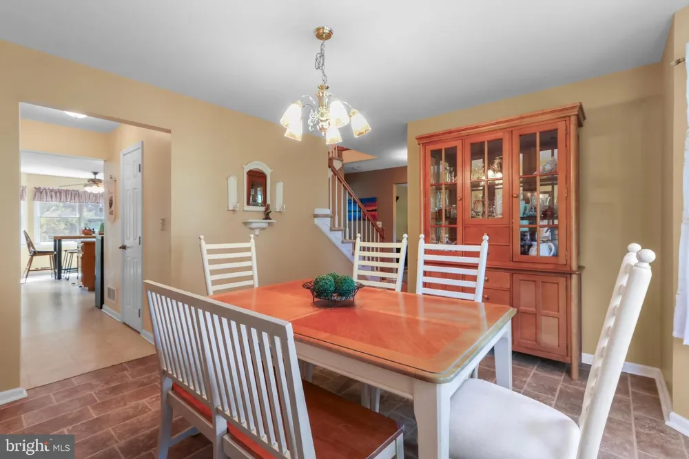 4006 CREST VIEW DRIVE Stroudsburg, PA 18360