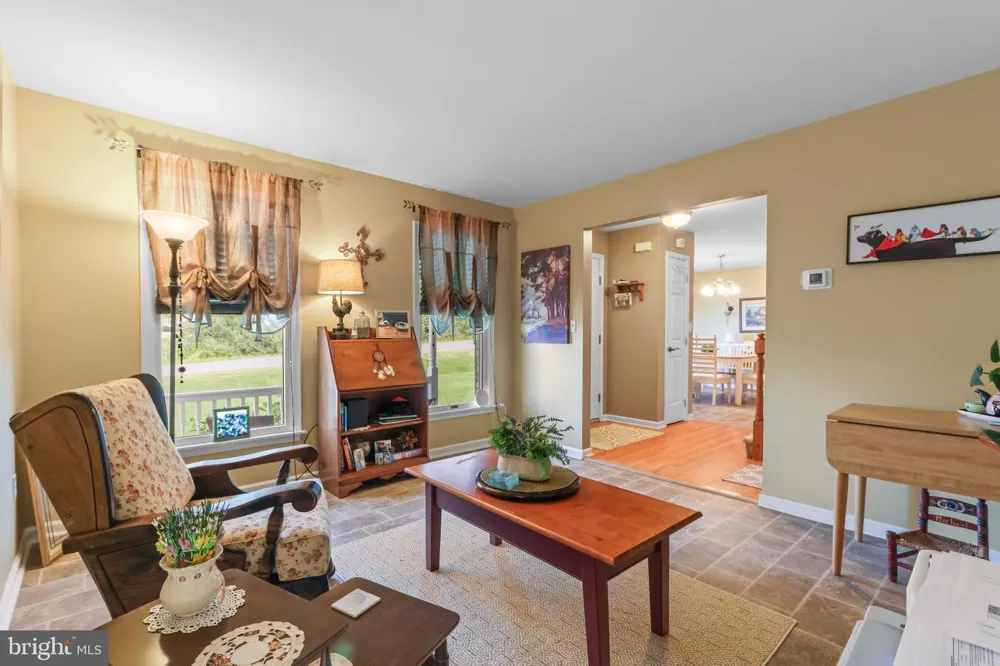 4006 CREST VIEW DRIVE Stroudsburg, PA 18360