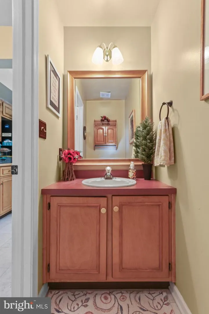 4006 CREST VIEW DRIVE Stroudsburg, PA 18360