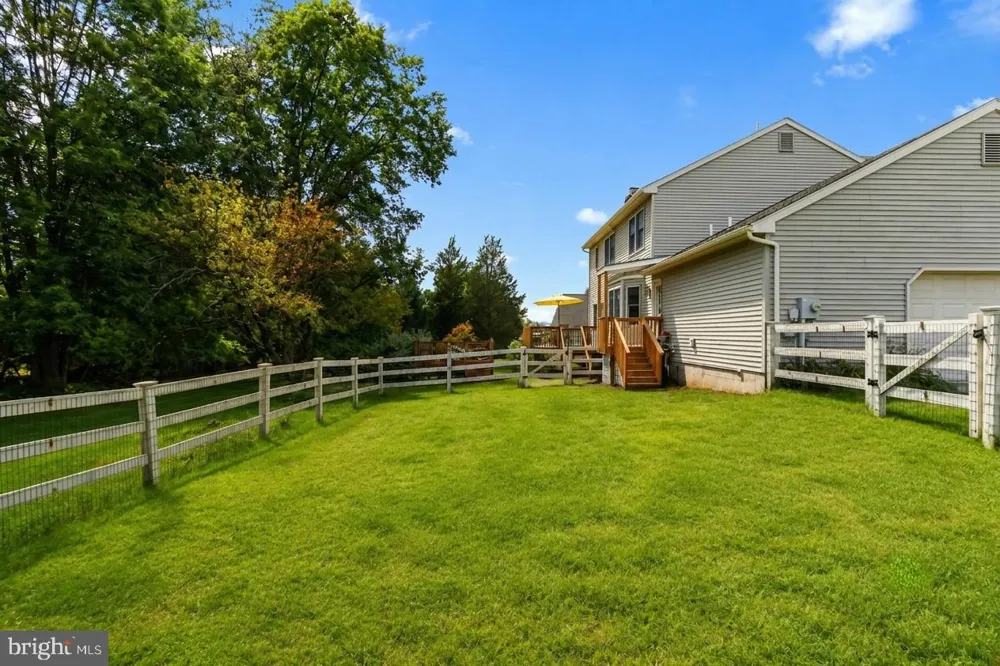 4006 CREST VIEW DRIVE Stroudsburg, PA 18360