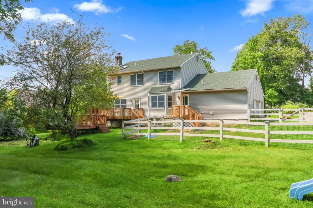 4006 CREST VIEW DRIVE Stroudsburg, PA 18360