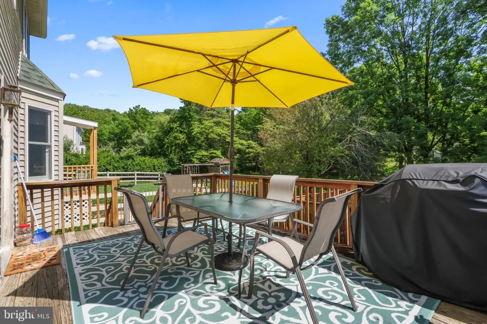 4006 CREST VIEW DRIVE Stroudsburg, PA 18360