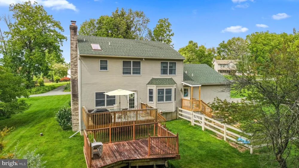 4006 CREST VIEW DRIVE Stroudsburg, PA 18360