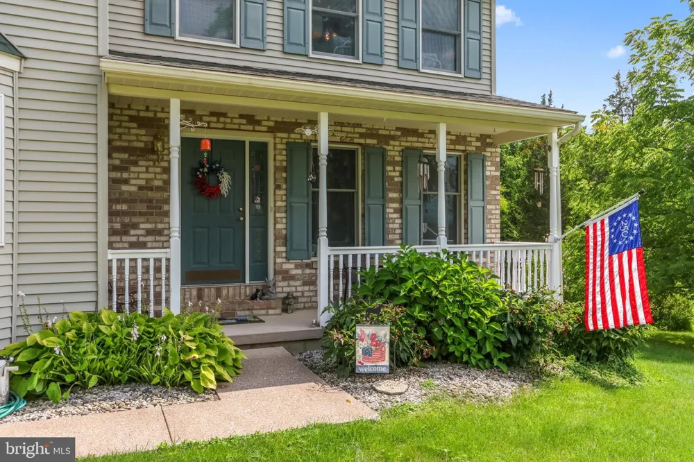 4006 CREST VIEW DRIVE Stroudsburg, PA 18360
