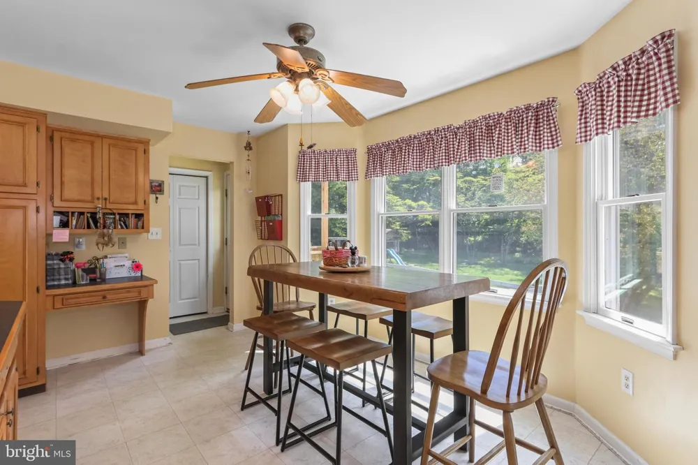 4006 CREST VIEW DRIVE Stroudsburg, PA 18360