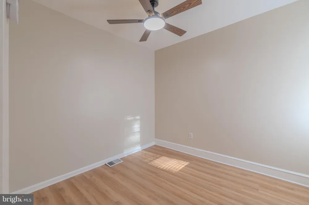 2340 12TH Philadelphia, PA 19133