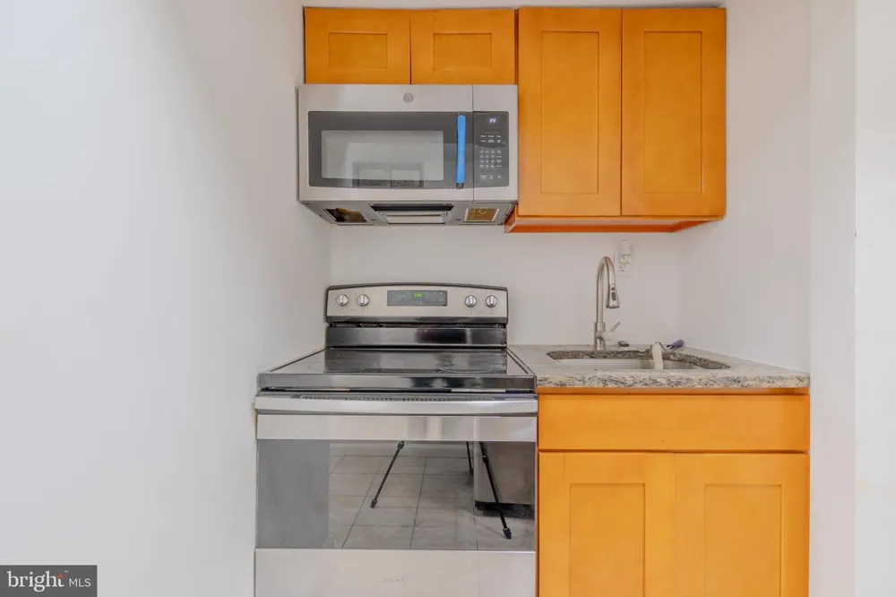2340 12TH Philadelphia, PA 19133