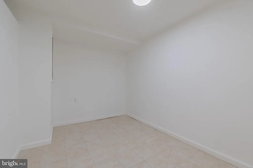 2340 12TH Philadelphia, PA 19133