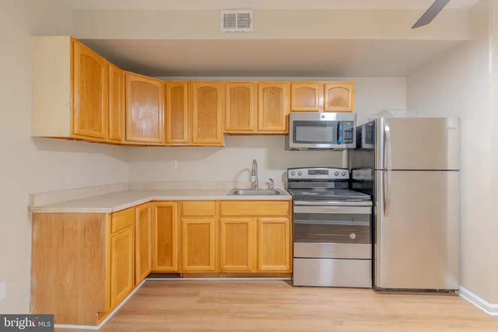 2340 12TH Philadelphia, PA 19133