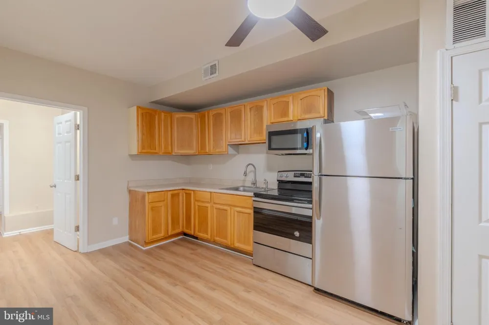 2340 12TH Philadelphia, PA 19133