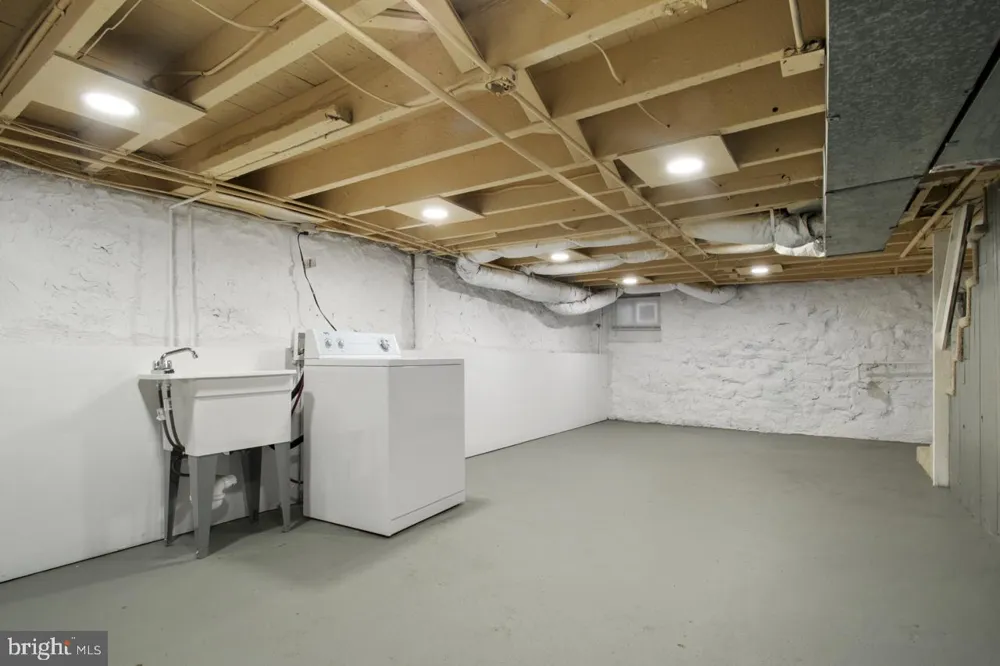 1202 DARLEY AVENUE Baltimore, MD 21218