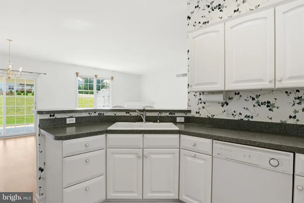1456 WHEATFIELD DRIVE York, PA 17408
