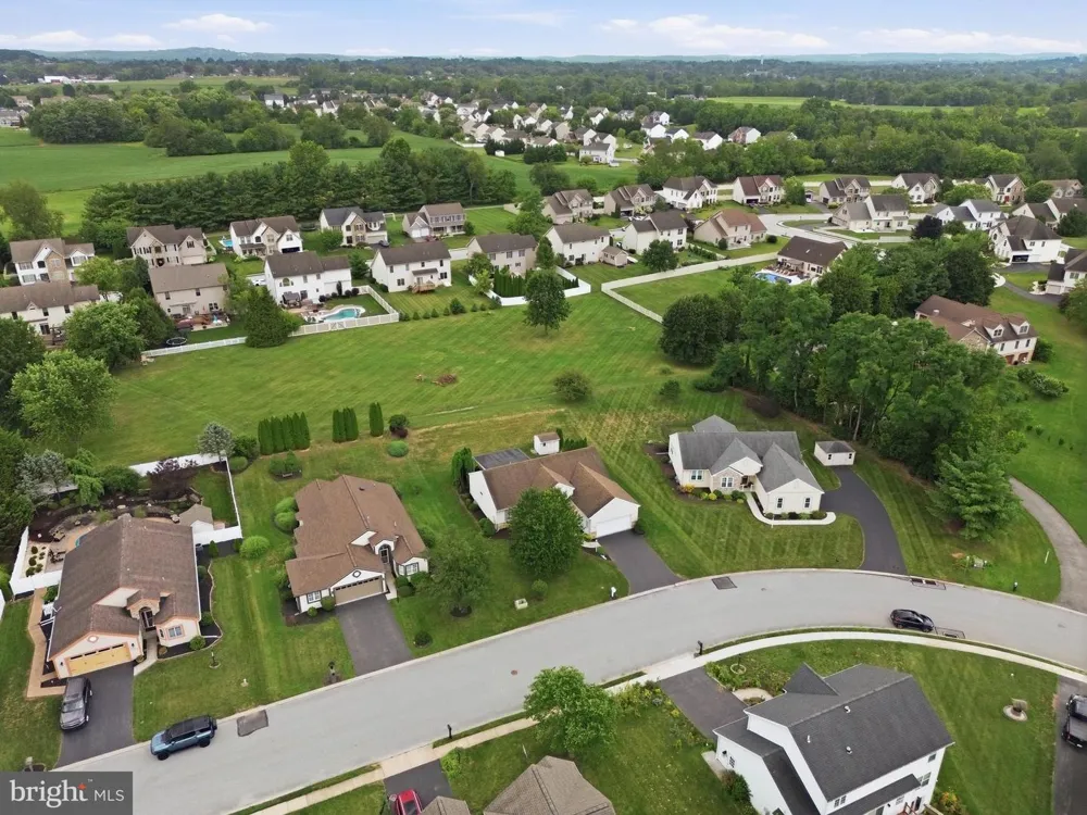 1456 WHEATFIELD DRIVE York, PA 17408