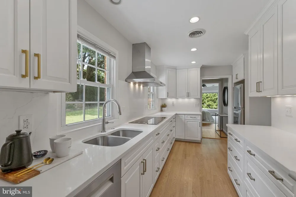 24100 DOREEN DRIVE Gaithersburg, MD 20882