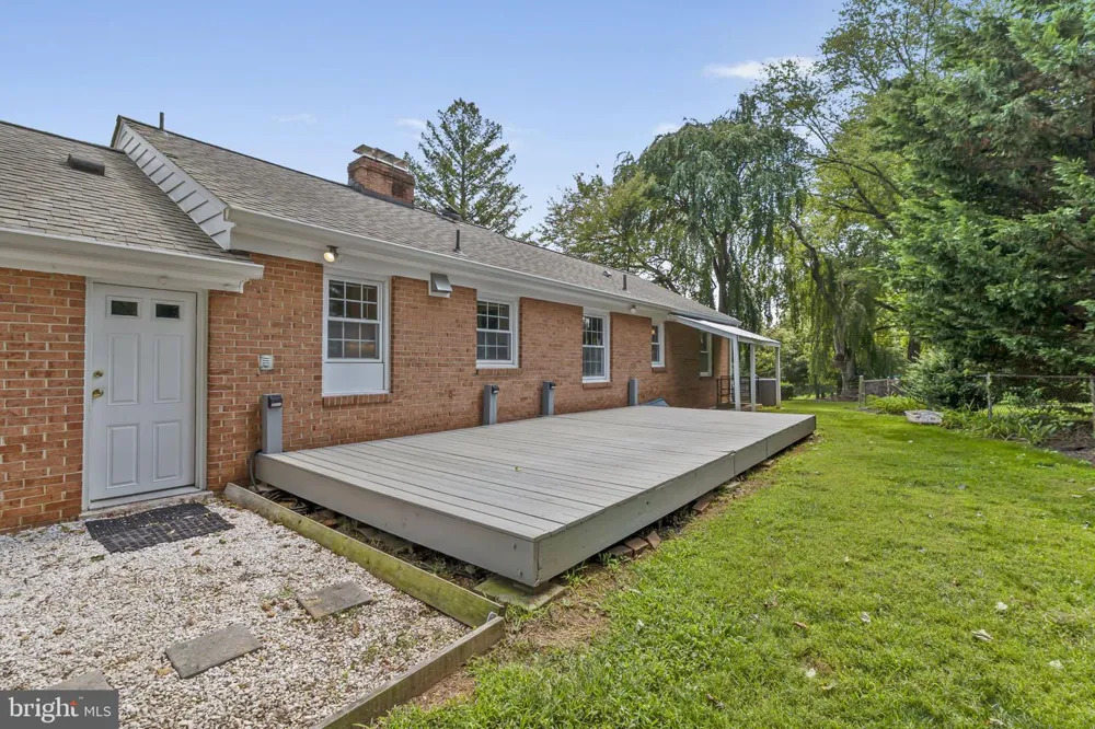 24100 DOREEN DRIVE Gaithersburg, MD 20882