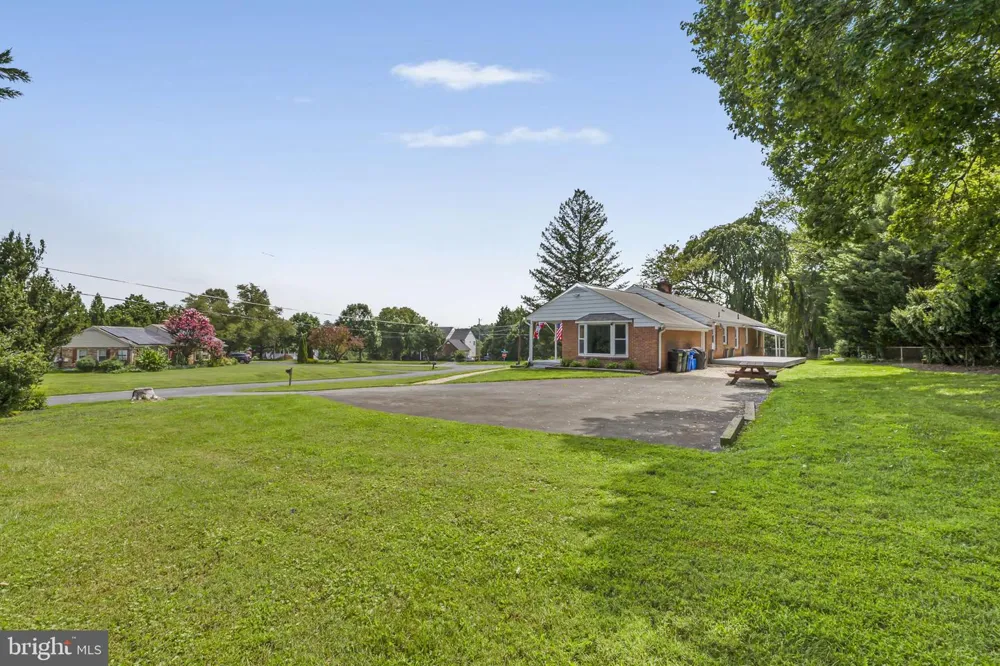 24100 DOREEN DRIVE Gaithersburg, MD 20882