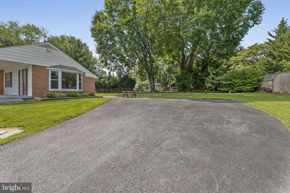 24100 DOREEN DRIVE Gaithersburg, MD 20882