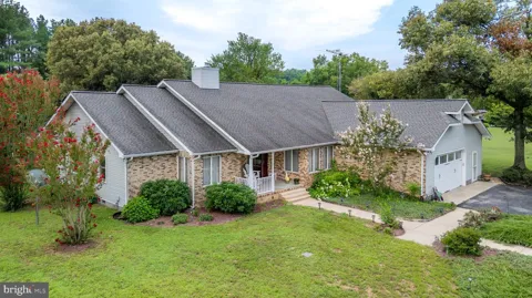 22733 SQUIRE LANE