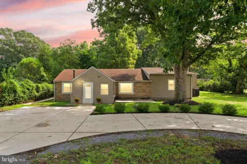 9106 BALLARD LANE