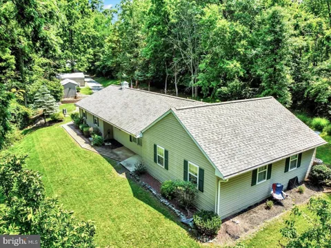 30 LAKEVIEW COURT