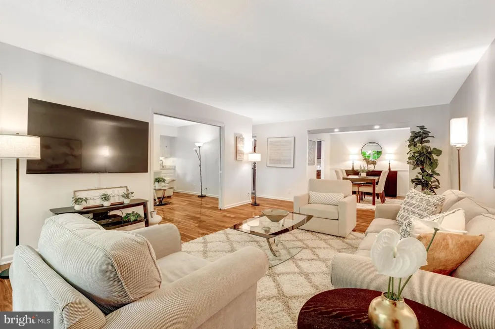 7630 PROVINCIAL DRIVE #104 Mclean, VA 22102