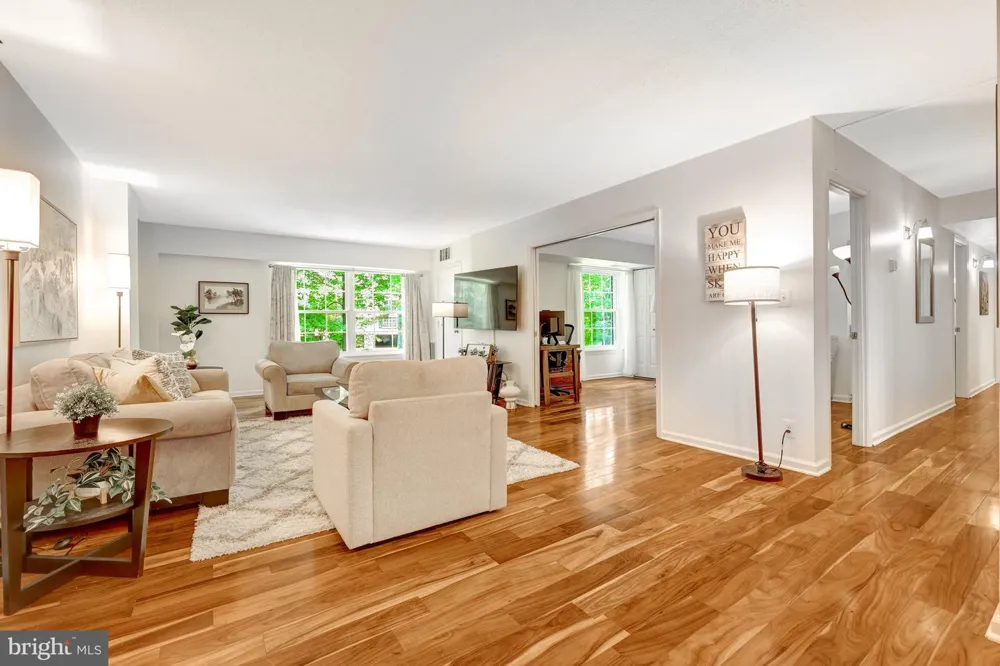 7630 PROVINCIAL DRIVE #104 Mclean, VA 22102