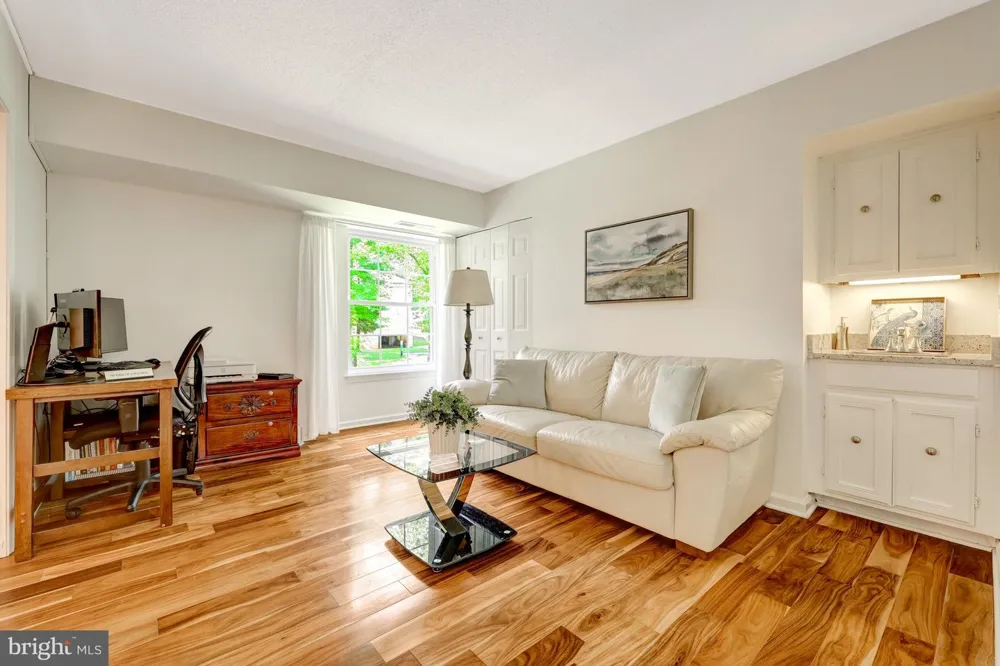 7630 PROVINCIAL DRIVE #104 Mclean, VA 22102
