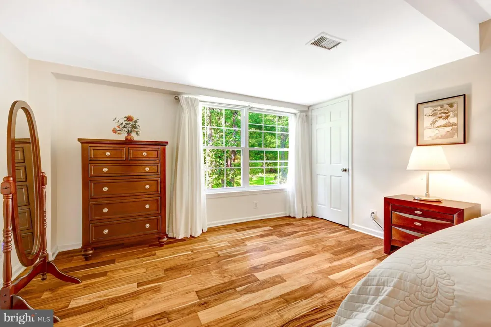 7630 PROVINCIAL DRIVE #104 Mclean, VA 22102
