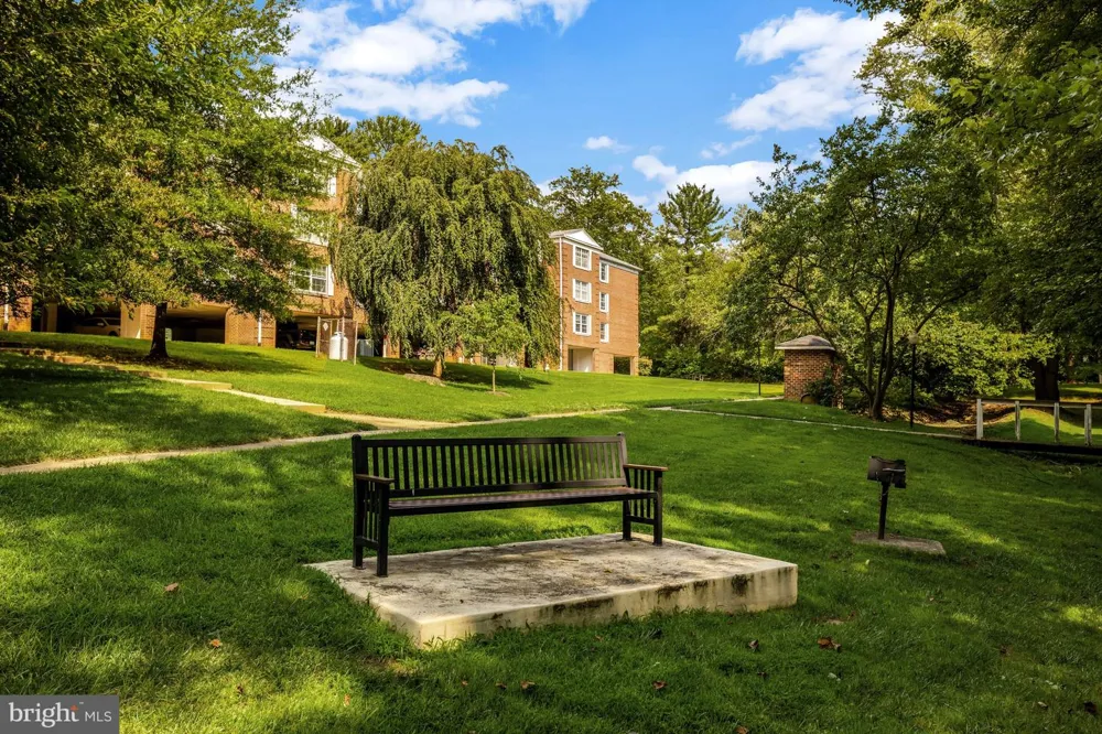 7630 PROVINCIAL DRIVE #104 Mclean, VA 22102