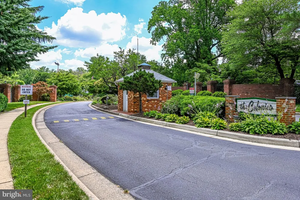 7630 PROVINCIAL DRIVE #104 Mclean, VA 22102