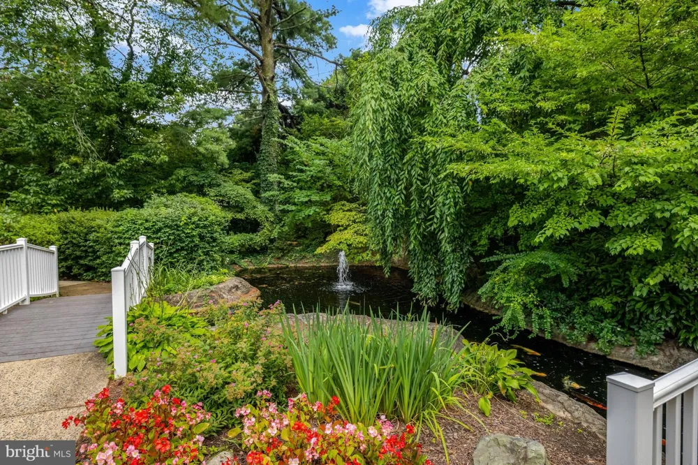 7630 PROVINCIAL DRIVE #104 Mclean, VA 22102