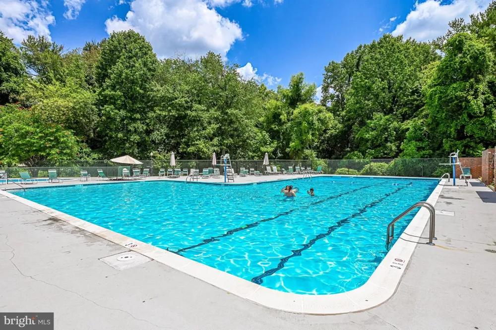 7630 PROVINCIAL DRIVE #104 Mclean, VA 22102