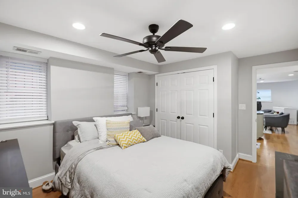 1527 16TH STREET NW #1 Washington, DC 20036