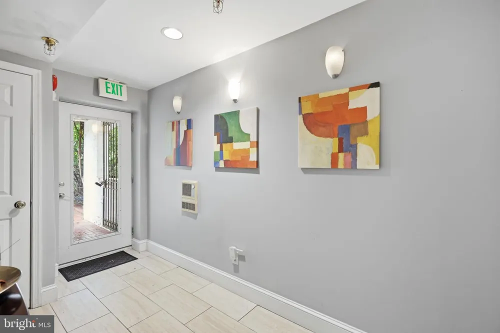 1527 16TH STREET NW #1 Washington, DC 20036
