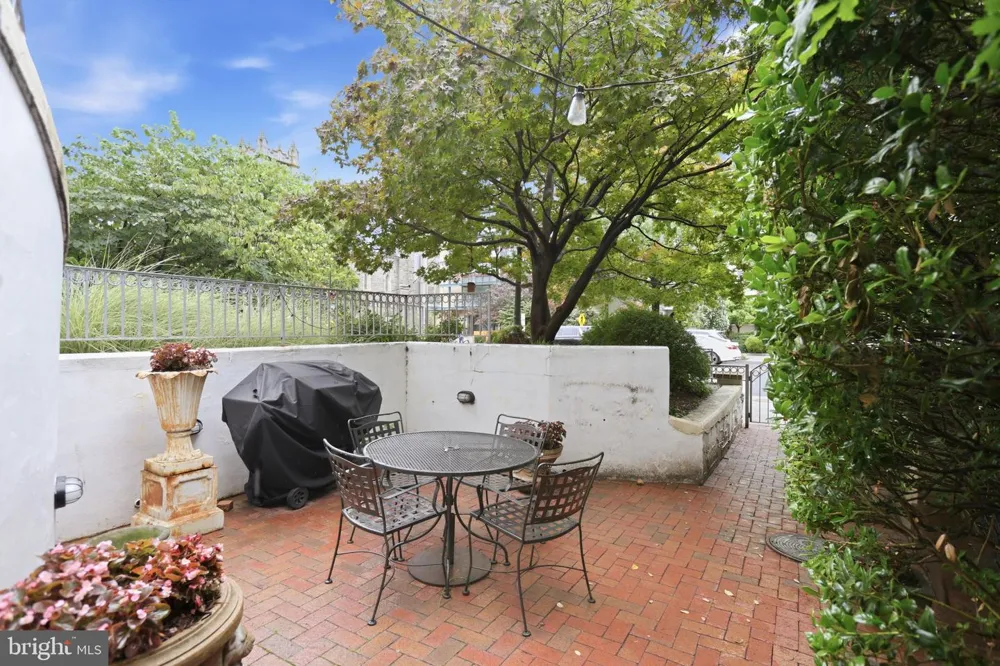 1527 16TH STREET NW #1 Washington, DC 20036