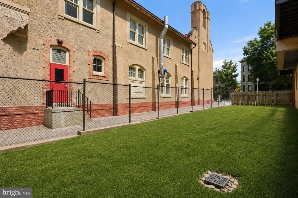 1767 LANIER PLACE NW #1 Washington, DC 20009