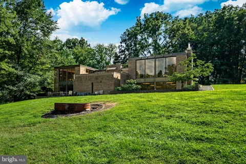 857 BRIARWOOD ROAD