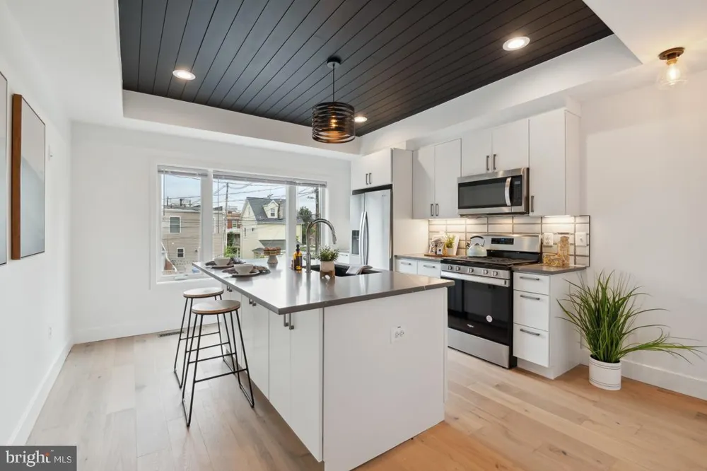 1207 DELLWOOD AVENUE Baltimore, MD 21211