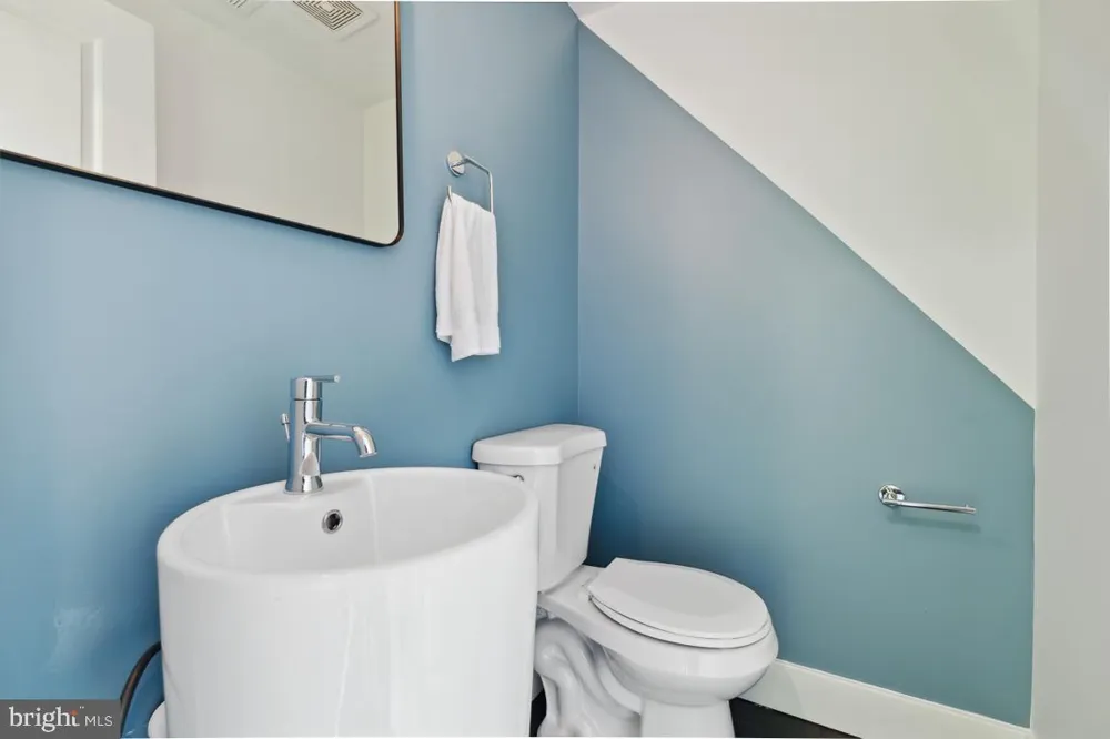 1207 DELLWOOD AVENUE Baltimore, MD 21211