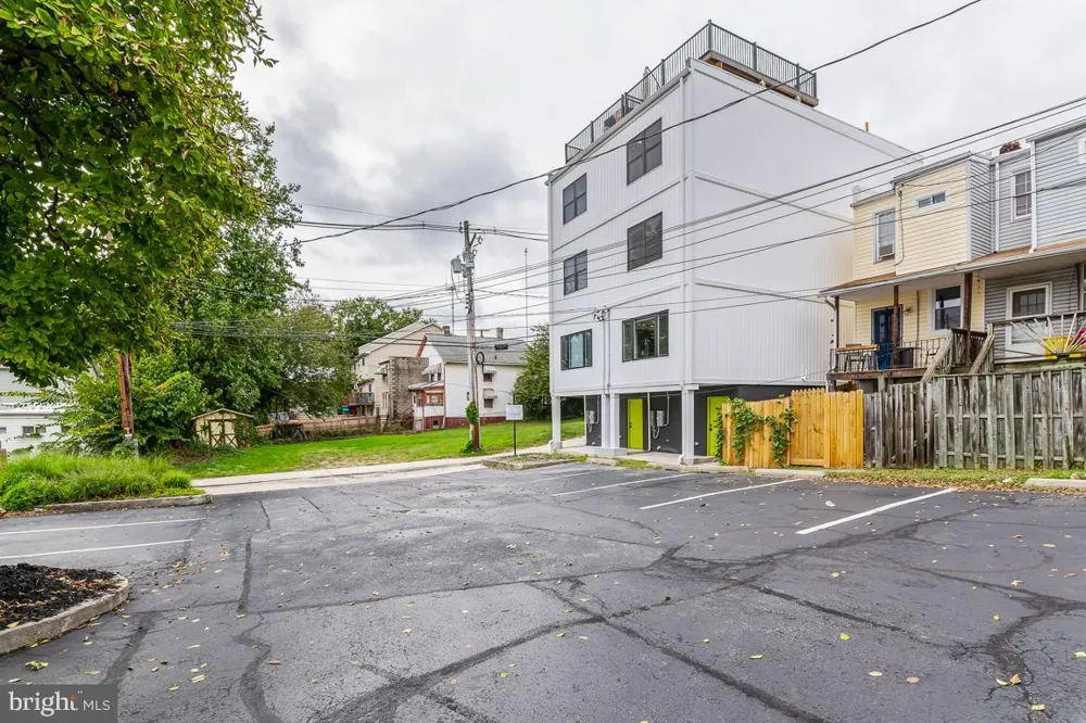 1207 DELLWOOD AVENUE Baltimore, MD 21211