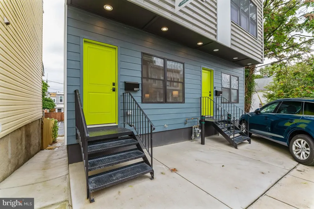 1207 DELLWOOD AVENUE Baltimore, MD 21211
