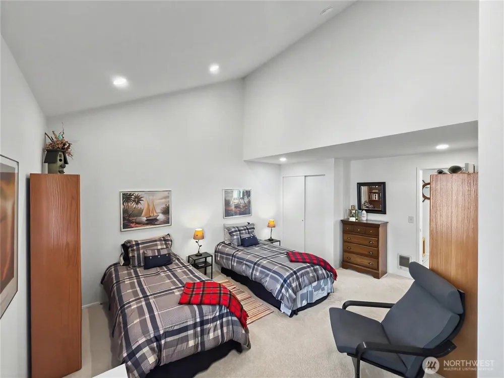 41 H S Beach Way Hat Island, WA 98206
