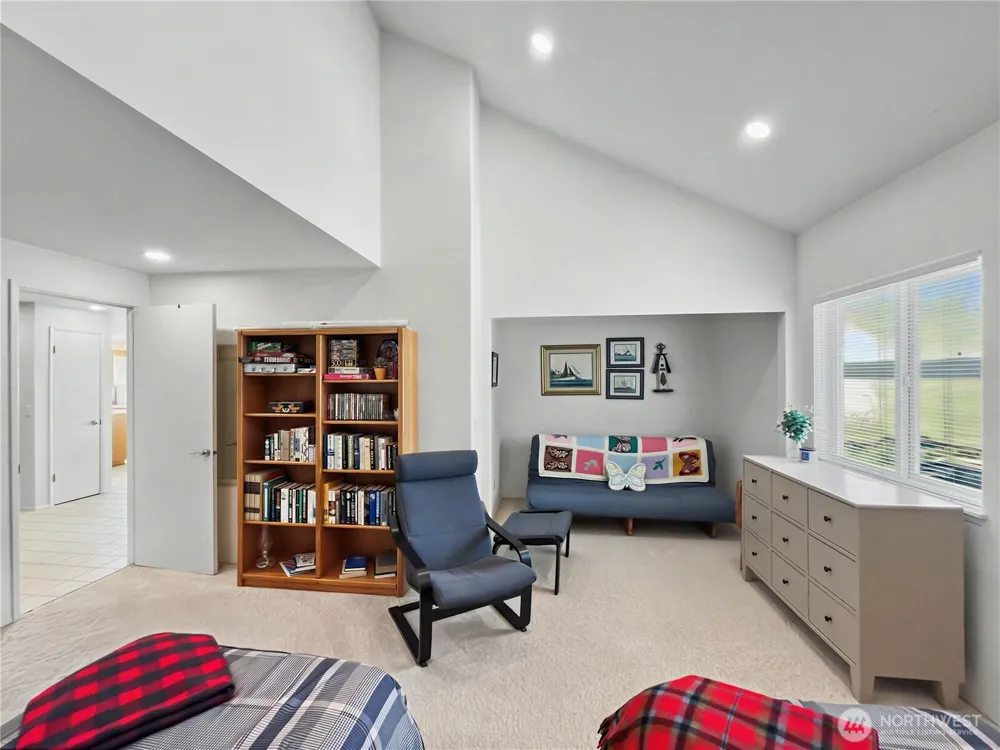 41 H S Beach Way Hat Island, WA 98206