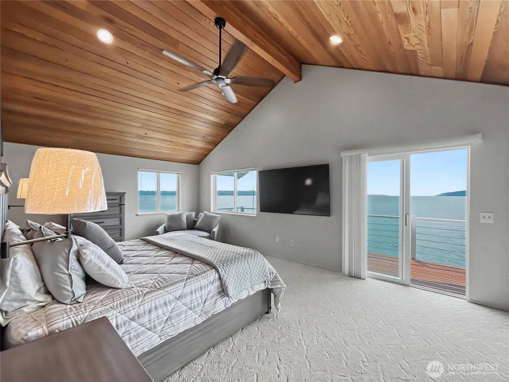 41 H S Beach Way Hat Island, WA 98206