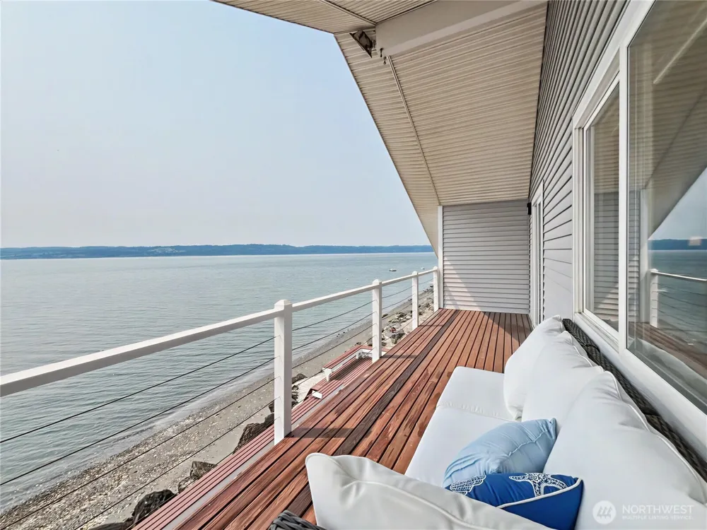 41 H S Beach Way Hat Island, WA 98206